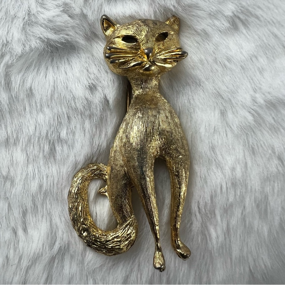 Vintage BSK Gold Tone Cat Brooch